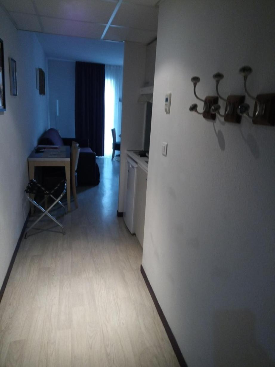 Appartement Agreable Studio Familial A Lourdes, Proche Gare Extérieur photo